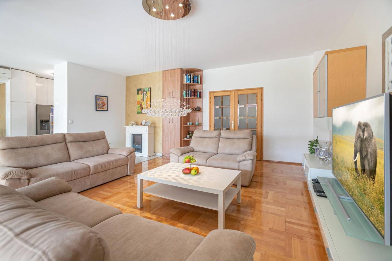 Apartment Relax Whit Big Terrace 170M2 Near The Beach Split Exterior foto